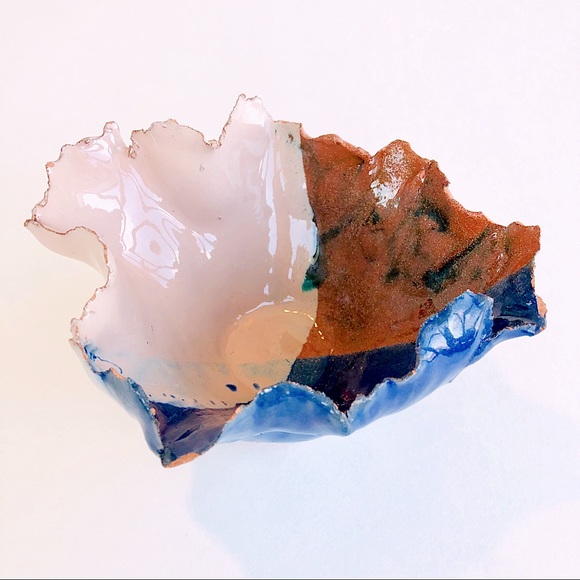 Handmade Glazed Ceramic Trinket Bowl / Dish - Picture 13 of 17